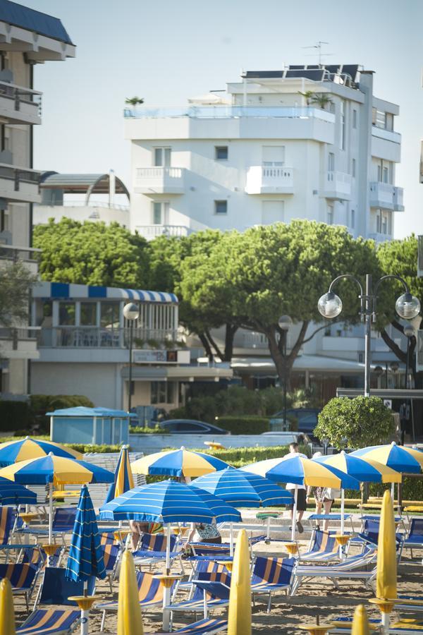 Hotel Tropical Lido di Jesolo Kültér fotó